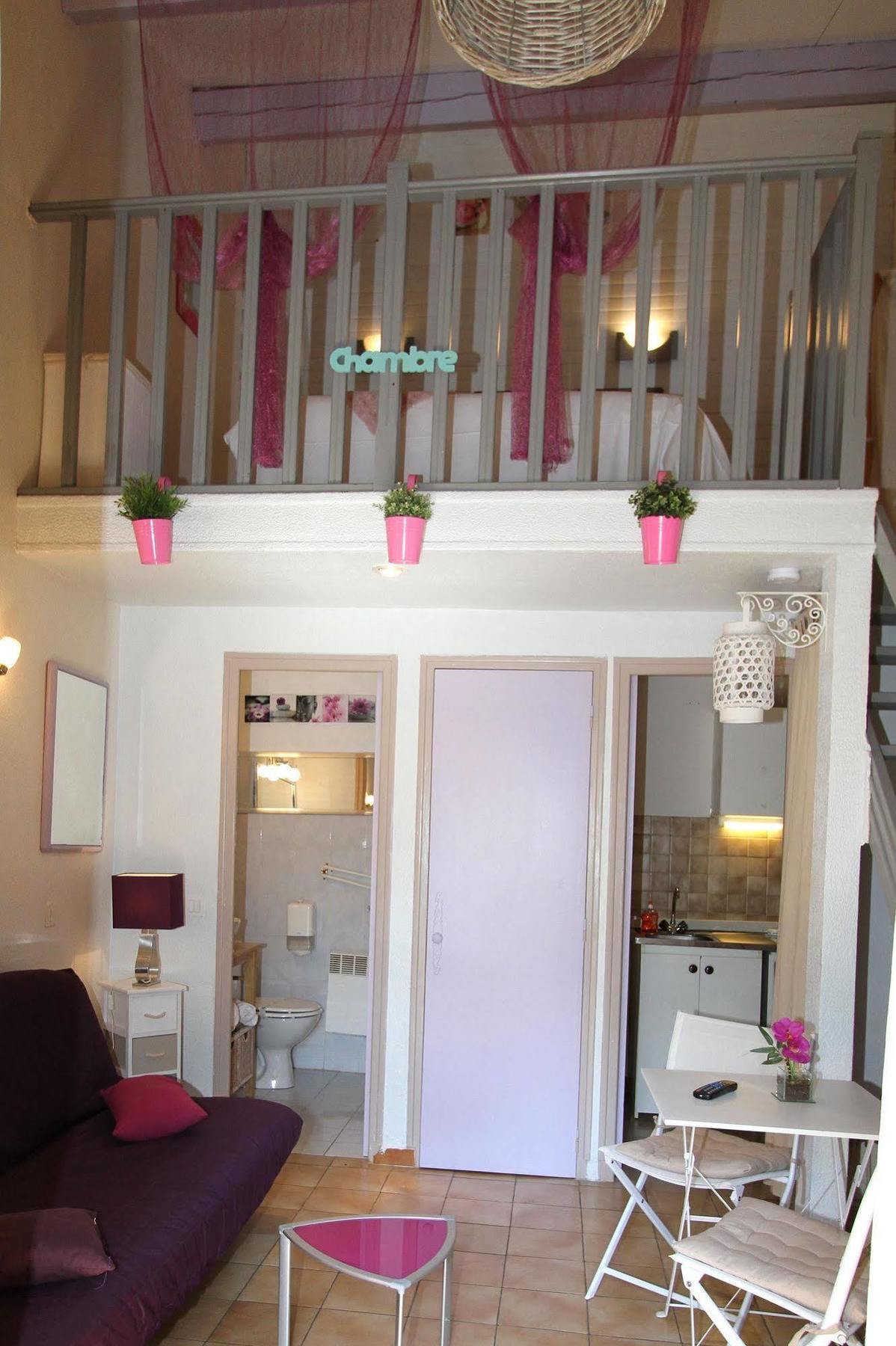 Auberge Des Pins Tourrettes Ngoại thất bức ảnh