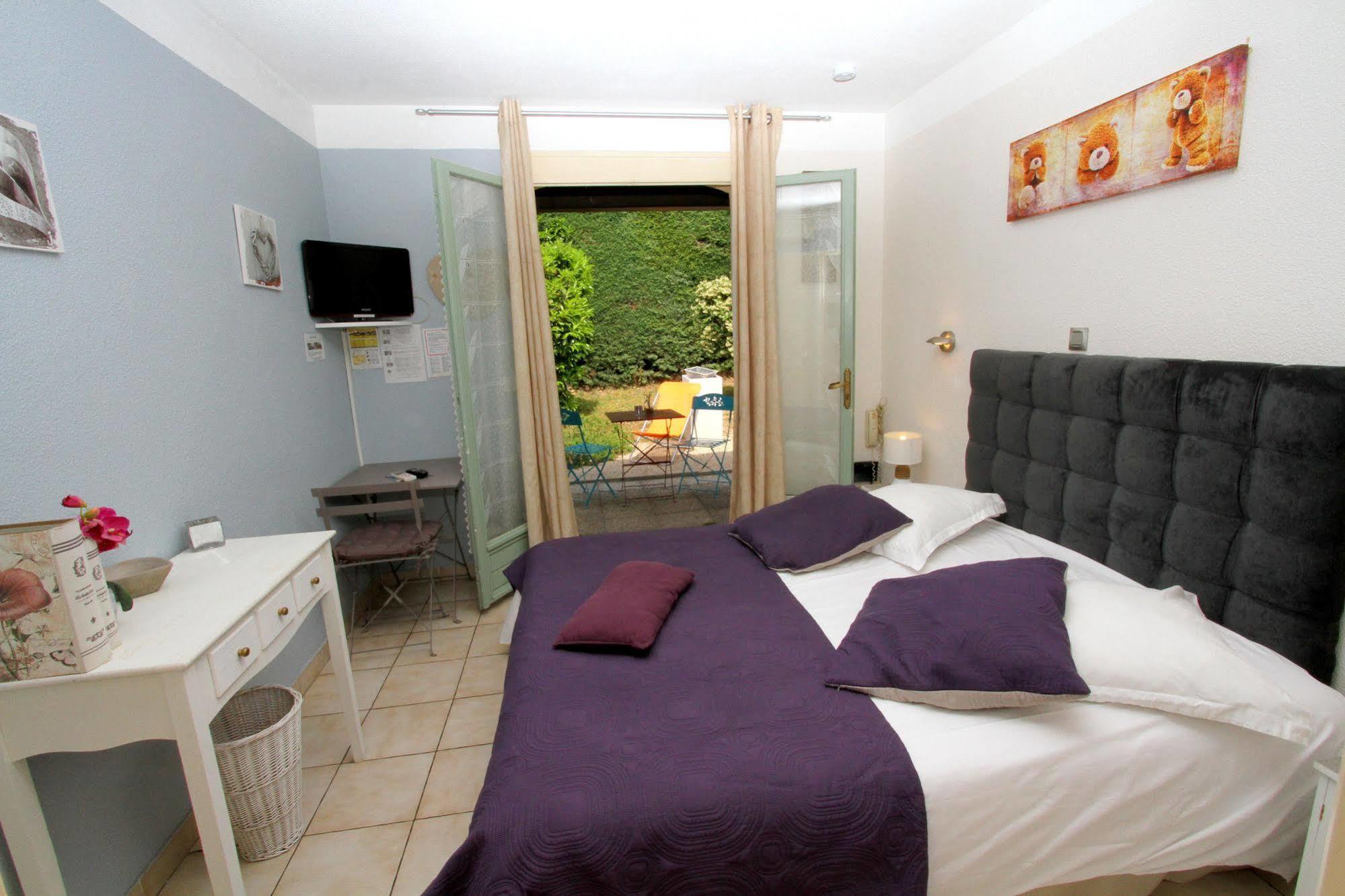 Auberge Des Pins Tourrettes Ngoại thất bức ảnh